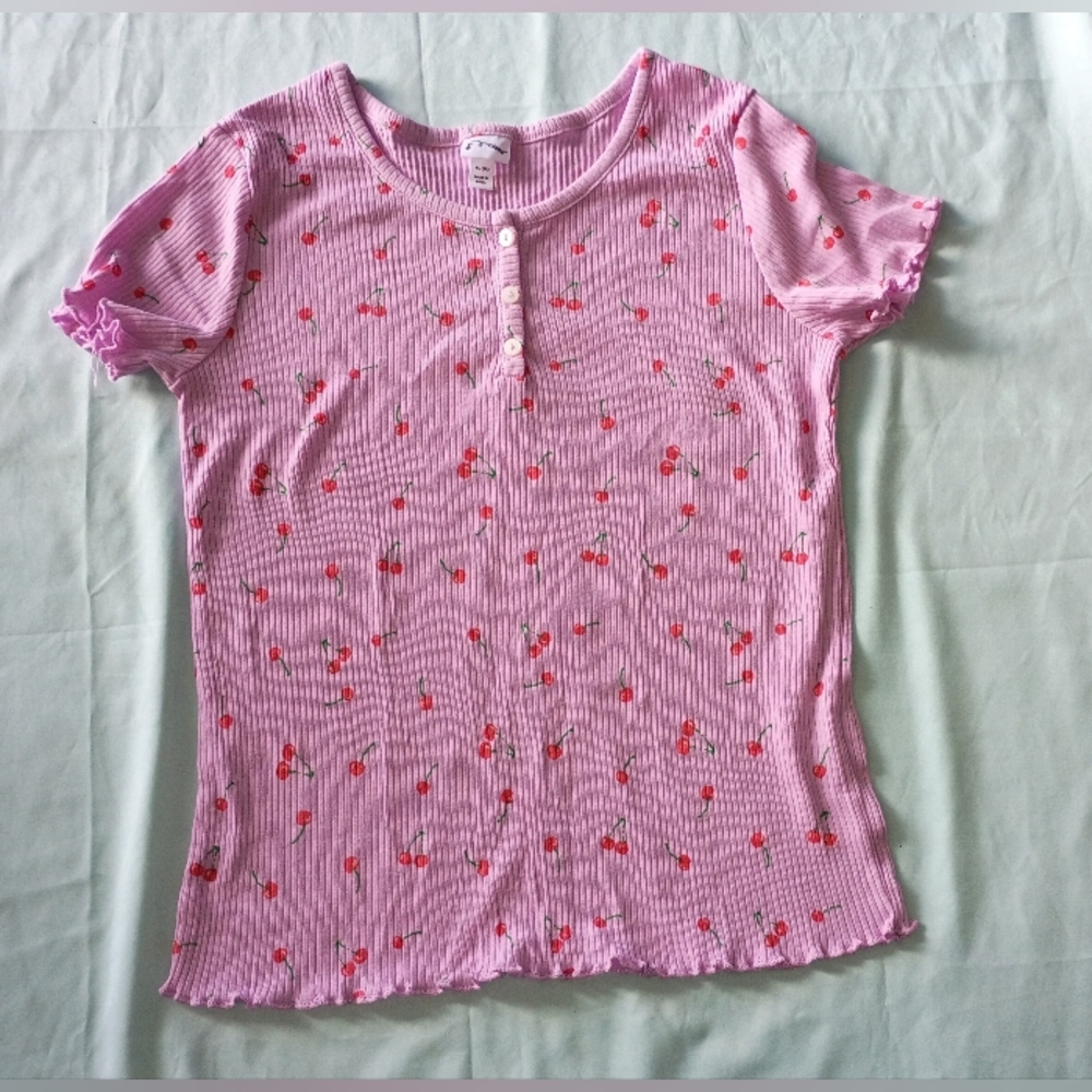 ‼️5 items for $8‼️art class Pink Floral Short Sleeve Tee